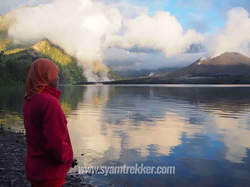 Segara anak Lake and volcano