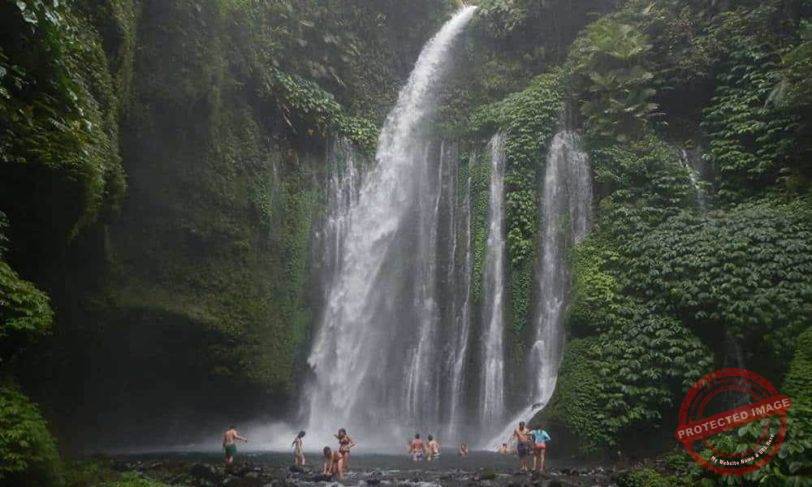 air terjun senaru